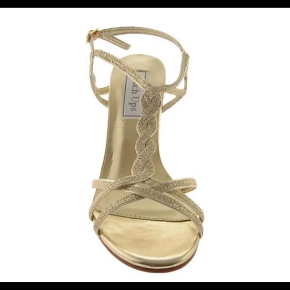 💥Fran Touch ups 4041 shoe Gold Size: 7 M